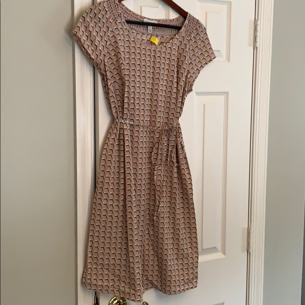 Liz Lange maternity dress with belt, size small